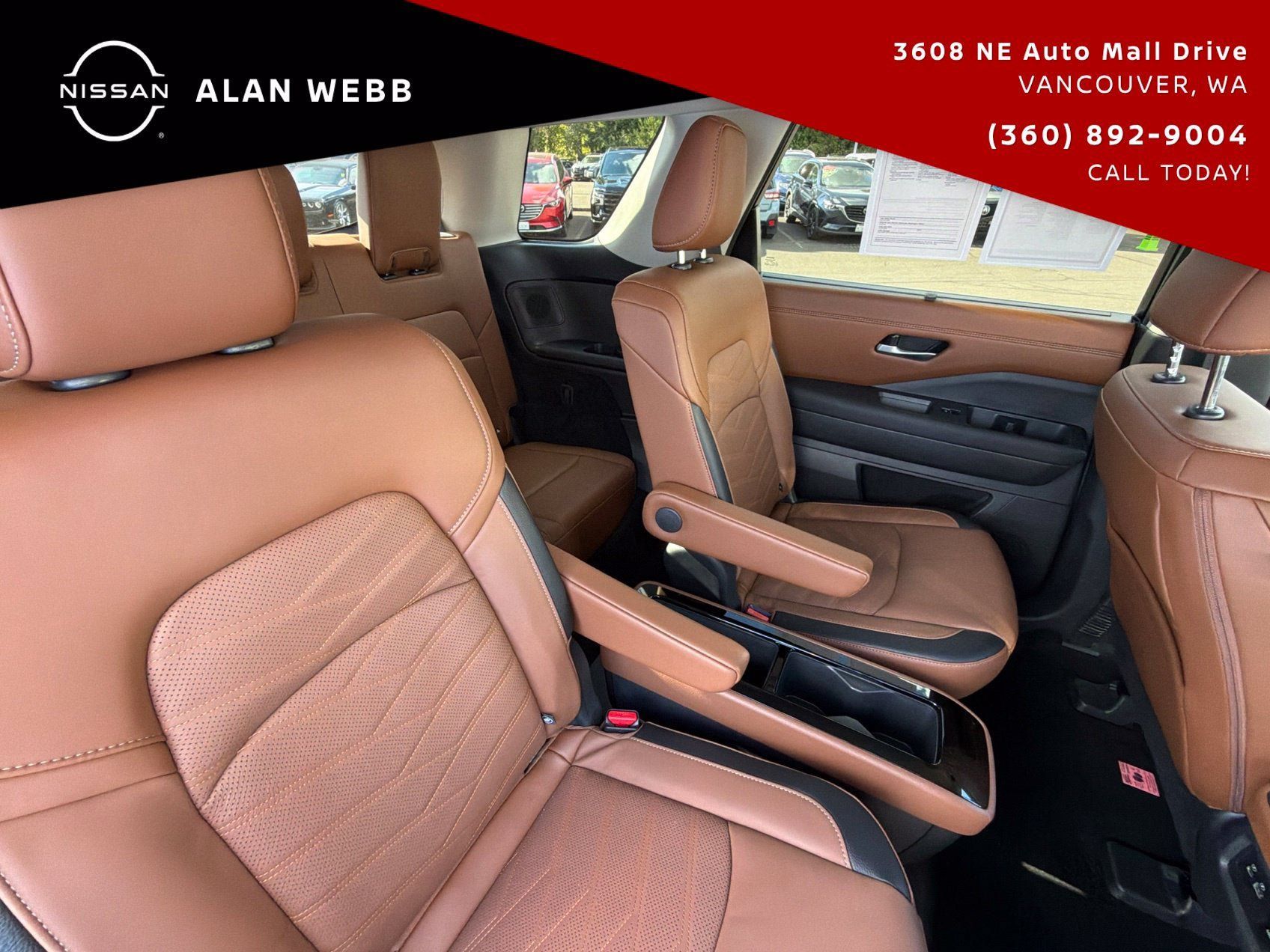 Used 2025 Nissan Pathfinder Platinum w/ Lighting Package (N93) AWD/4WD image 28