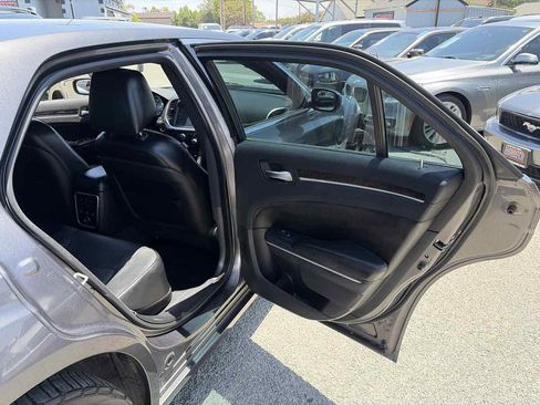 Used 2013 Chrysler 300 C w/ Light Group RWD image 18