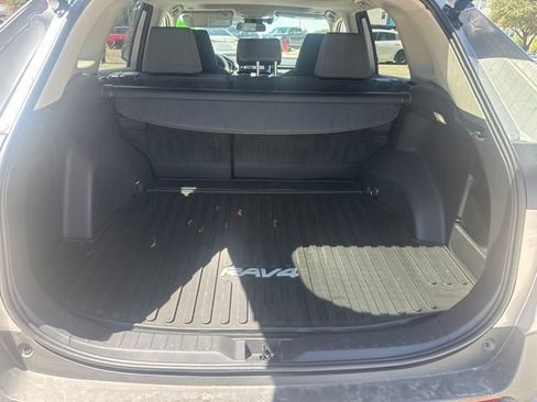 Used 2024 Toyota RAV4 XLE w/ Convenience Package FWD image 7