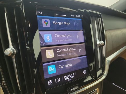 Certified 2023 Volvo S90 B6 Ultimate w/ Lounge Package image 27