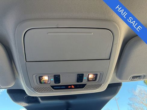 Used 2025 Ford Explorer Active AWD/4WD image 26