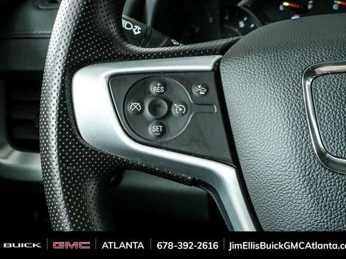 Used 2024 GMC Terrain SLE FWD image 10