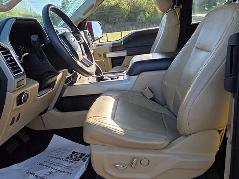 Used 2016 Ford F150 Lariat w/ Equipment Group 501A Mid image 4