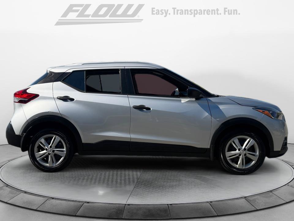 Used 2018 Nissan Kicks S FWD image 10