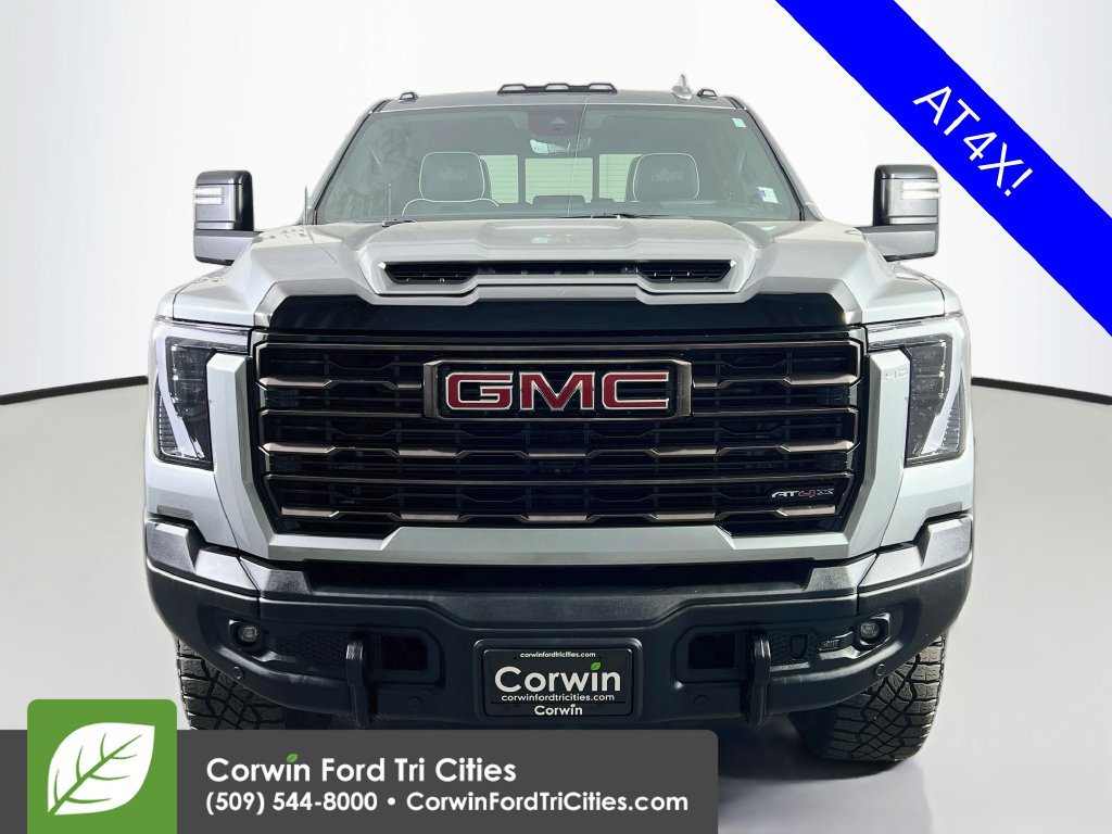 Used 2024 GMC Sierra 2500 AT4X w/ AT4X AEV Edition AWD/4WD image 3