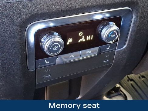 Used 2025 GMC Yukon XL Denali w/ LPO, Floor Liner Package image 15