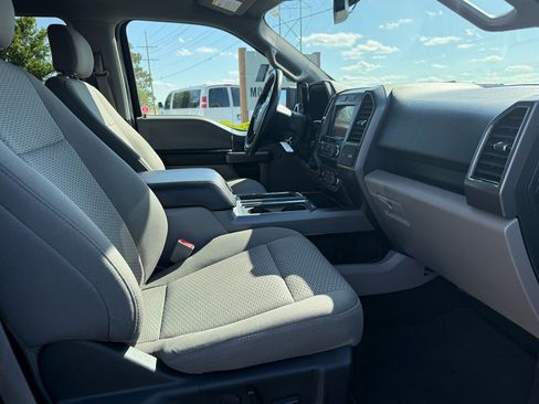 Used 2019 Ford F150 XLT w/ Equipment Group 302A Luxury AWD/4WD image 12
