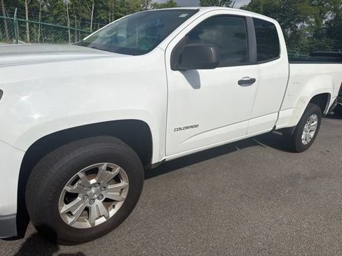 Used 2015 Chevrolet Colorado W/T RWD image 6