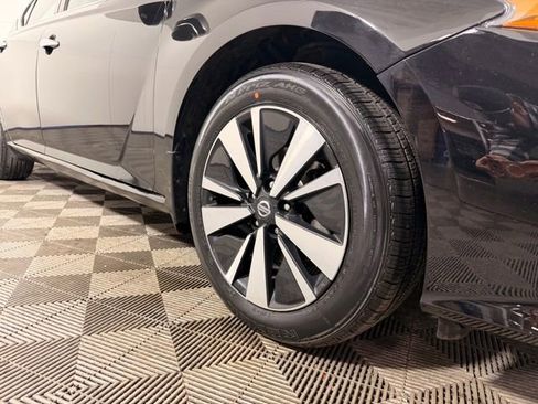 Used 2019 Nissan Altima 2.5 SL image 2