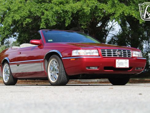 Used 2000 Cadillac Eldorado ESC w/ Comfort/Convenience Pkg image 11