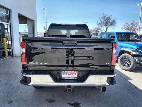 Used 2025 Chevrolet Silverado 2500 LT w/ Convenience Package image 5