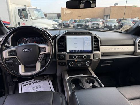Used 2022 Ford F350 Lariat AWD/4WD image 9