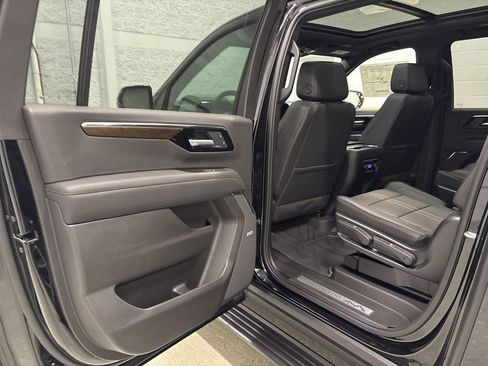 New 2026 Chevrolet Suburban High Country AWD/4WD image 31