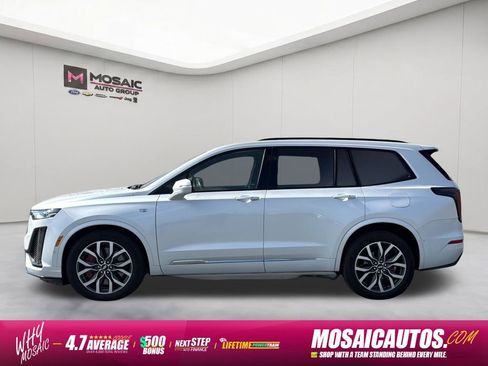 Used 2024 Cadillac XT6 Sport w/ Technology Package AWD/4WD image 4