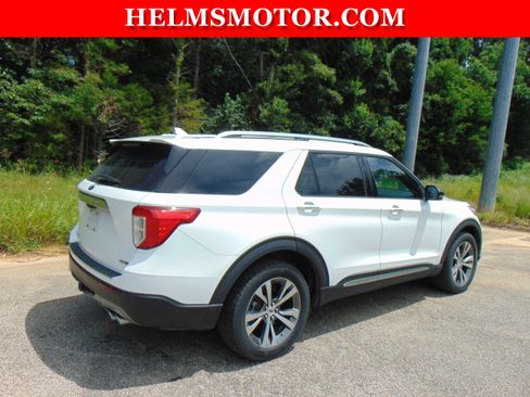 Used 2020 Ford Explorer Platinum w/ Premium Technology Package AWD/4WD image 16