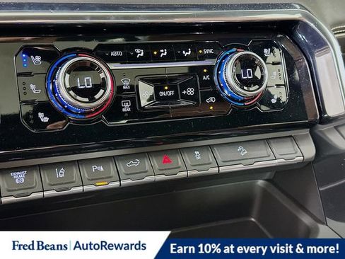 New 2025 GMC Sierra 2500 Denali Ultimate image 12