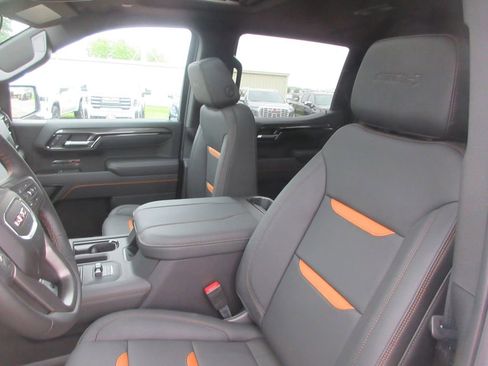 New 2026 GMC Sierra 1500 AT4 w/ AT4 Premium Package AWD/4WD image 14