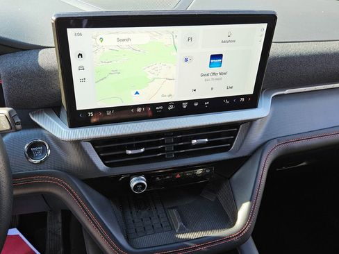 Used 2025 Ford Explorer ST image 18