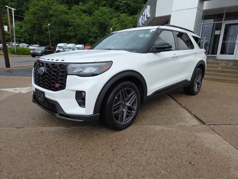 New 2026 Ford Explorer ST AWD/4WD image 3