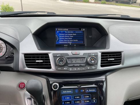 Used 2014 Honda Odyssey EX-L image 27