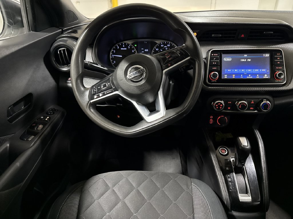 Used 2018 Nissan Kicks S FWD image 11