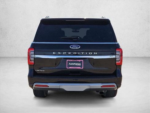 Used 2023 Ford Expedition Limited image 7