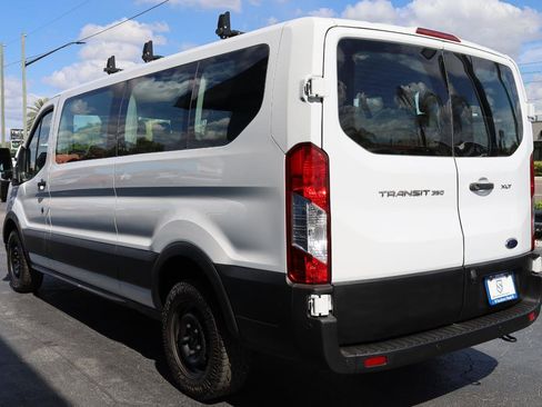 Used 2021 Ford Transit 350 XLT RWD image 3