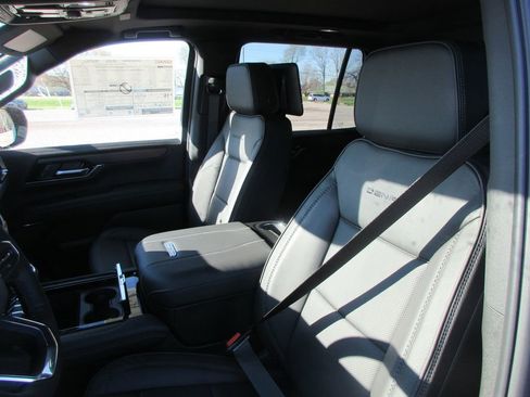 New 2026 GMC Yukon Denali image 11