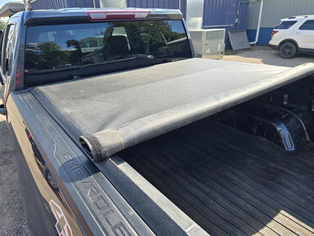 Used 2022 Chevrolet Silverado 1500 Custom w/ Safety Confidence Package AWD/4WD image 26