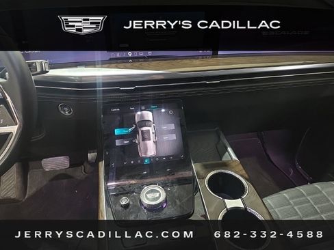 Used 2025 Cadillac Escalade Sport Platinum AWD/4WD image 10