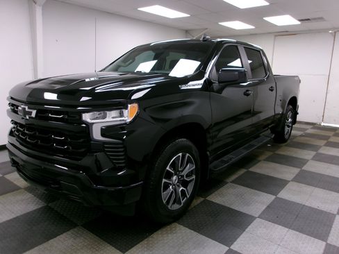 Used 2024 Chevrolet Silverado 1500 RST w/ Convenience Package II AWD/4WD image 1