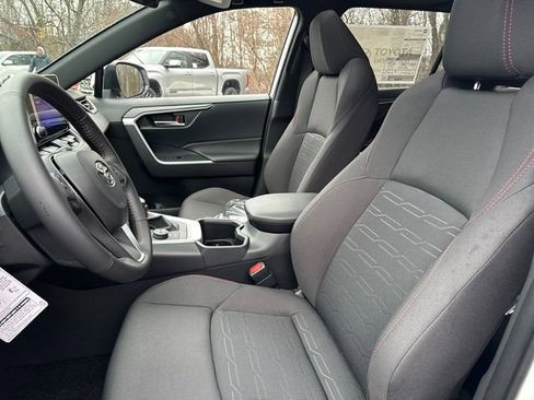 New 2025 Toyota RAV4 SE image 38