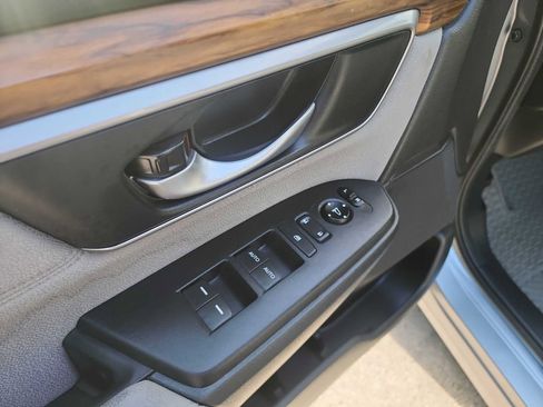 Used 2018 Honda CR-V EX image 14