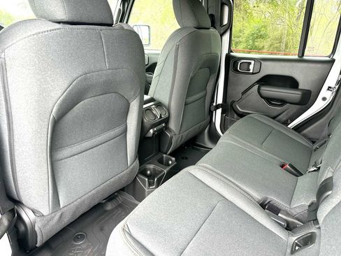 New 2026 Jeep Gladiator Sport image 24