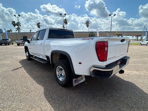 Used 2024 Chevrolet Silverado 3500 LT w/ Convenience Package AWD/4WD image 4