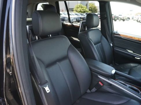 Used 2011 Mercedes-Benz GL 450 4MATIC image 23