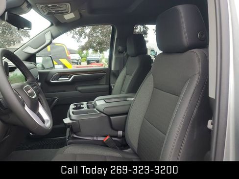 New 2026 GMC Sierra 1500 Elevation image 19