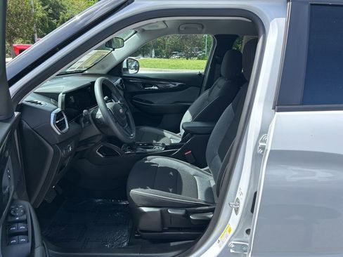Used 2026 Chevrolet TrailBlazer LT FWD image 15