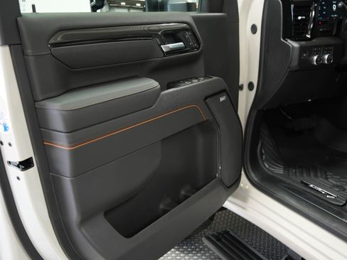 New 2026 GMC Sierra 2500 AT4 w/ AT4 Premium Plus Package AWD/4WD image 24