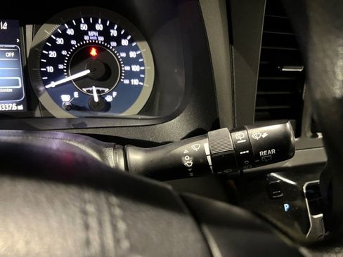 Used 2020 Toyota Sienna LE image 39