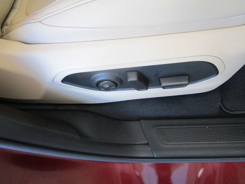 New 2025 Jeep Grand Cherokee L Limited w/ Luxury Tech Group II image 35