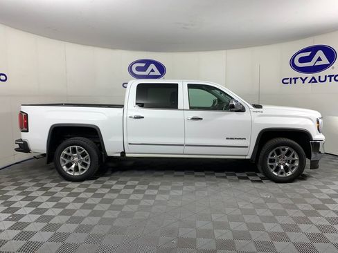 Used 2018 GMC Sierra 1500 SLT w/ SLT Premium Package AWD/4WD image 2