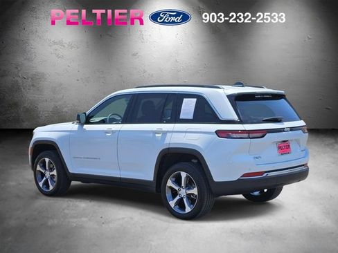 Used 2025 Jeep Grand Cherokee Limited AWD/4WD image 7