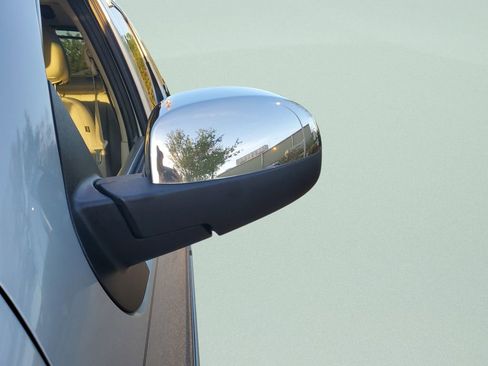 Used 2013 Chevrolet Avalanche LT w/ All-Star Edition image 19