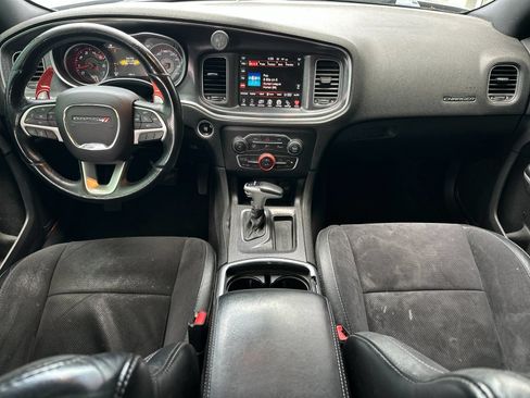 Used 2016 Dodge Charger R/T RWD image 12