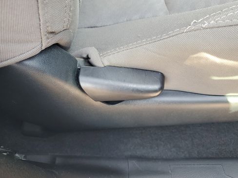 Used 2023 Toyota Tacoma SR5 image 9