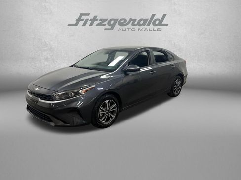 Used 2024 Kia Forte LXS FWD image 1