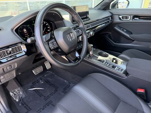 Used 2025 Honda Civic FWD Hybrid Sedan image 32
