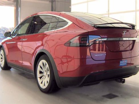 Used 2016 Tesla Model X 90D AWD/4WD image 10