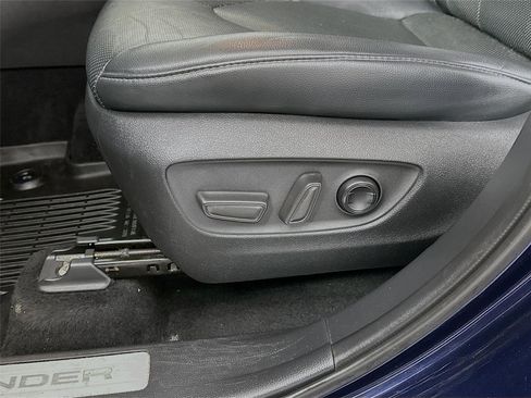 Certified 2021 Toyota Highlander Limited image 21